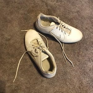 Nike cheer shoes